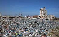 تكدس النفايات في قطاع غز