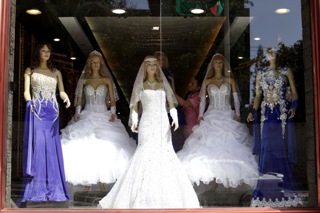 فساتين العرائس في غزة