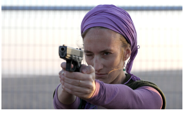 5 في المئة من الطلبات المقدّمة كانت لنساء إسرائيليّات أردن حمل سلاح مرخص