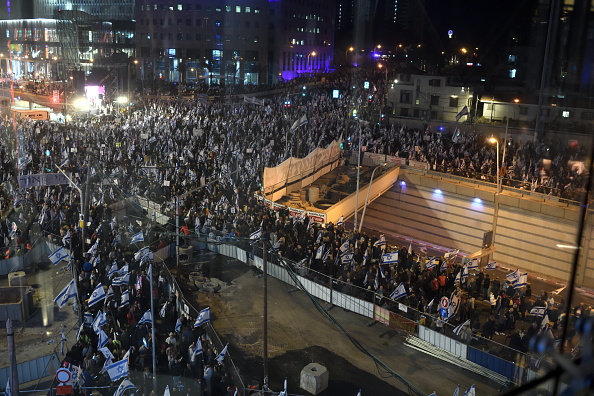 نحو 120 ألف إسرائيلي تظاهروا في تل أبيب وحدها - Gili Yaari/ Getty Images