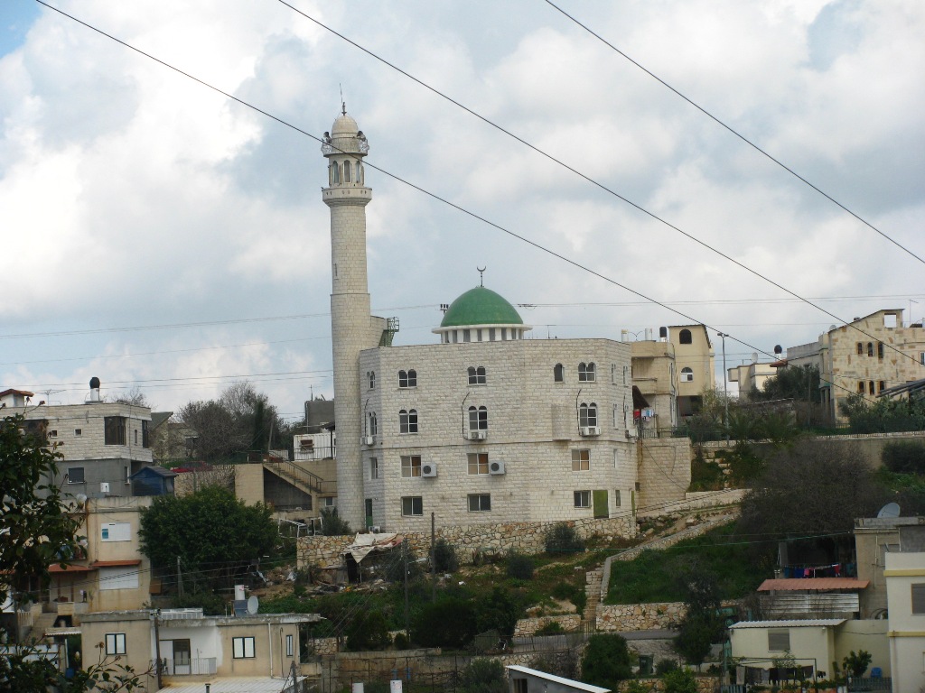 مسجد في قرية بسمة طبعون 