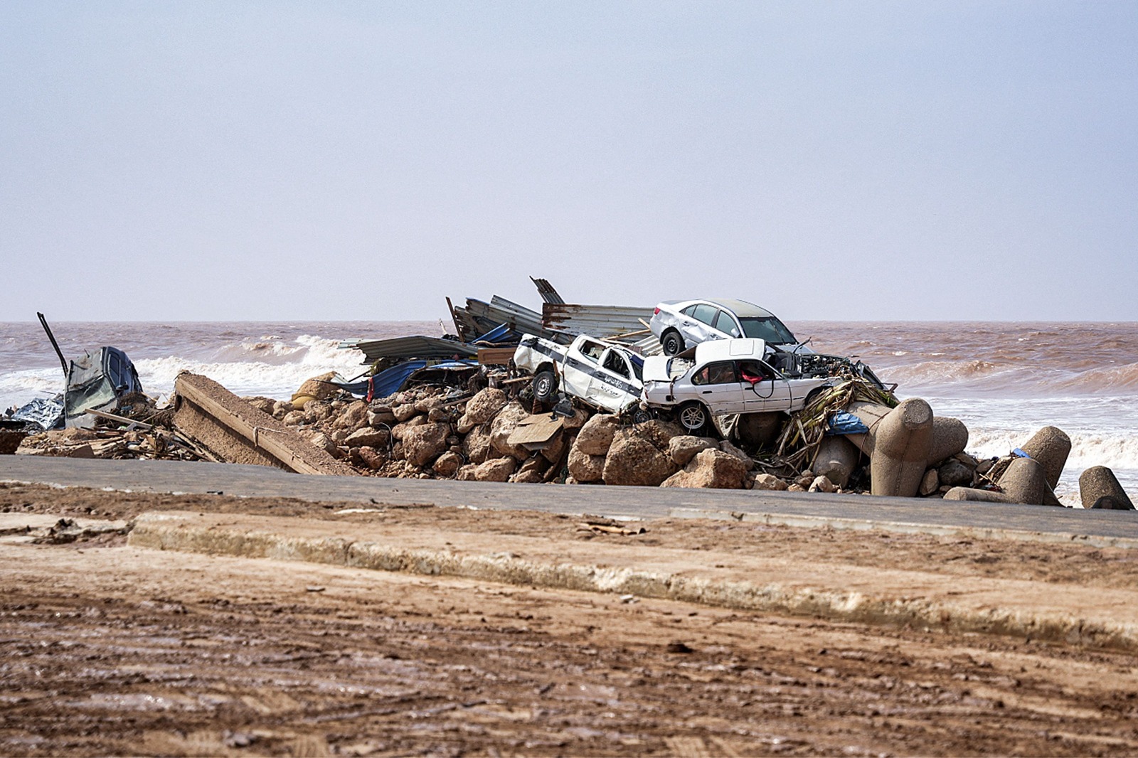 إعصار دانيال.. فيضانات لم تشهدها ليبيا منذ 40 سنة