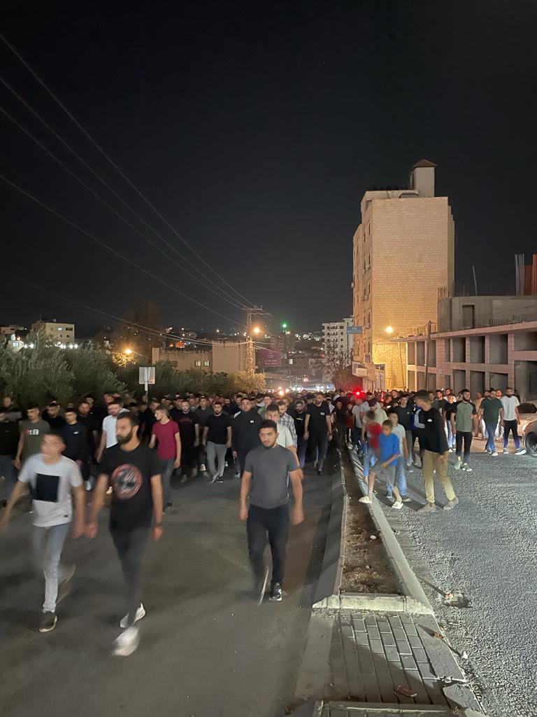 مسيرة خرجت في طوباس بعد إعلان استشهاد الأسير عمر دراغمة