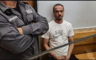   المستوطن "دنيس موكين"، قاتل الشاب ديار عمري من قرية صندلة، في قاعة المحكمة الإسرائيلية بالناصرة 