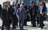 الرئيس محمود عباس لدى وصوله مطار "إيسنبوغا" في أنقرة - Emin Sansar/ Getty Images