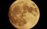 القمر العملاق - أرشيف: getty images