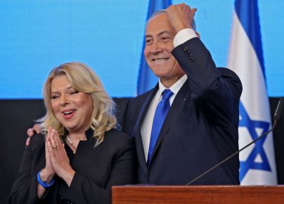 رئيس الوزراء الإسرائيلي بنيامين نتنياهو وزوجته سارة - Getty Images