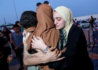 فلسطينيون عادوا إلى قطاع غزة مؤخرًا، بعد إجلائهم من السودان - Getty -Yousef Masoud
