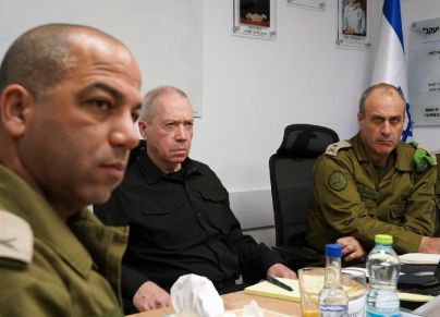 وزير جيش الاحتلال الإسرائيلي يؤآف غالانت 