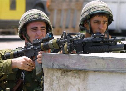 أسلحة جنود الاحتلال سرقة