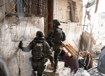 جنود الاحتلال الإسرائيلي أثناء معارك في قطاع غزة