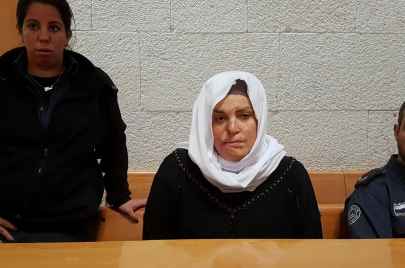 إسراء جعابيص داخل قاعة المحكمة الإسرائيلية في القدس