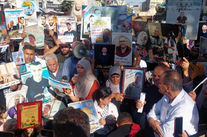 من اعتصام في رام الله للمطالبة باستعادة جثامين الشهداء المحتجزة (محمد غفري/ الترا فلسطين) 
