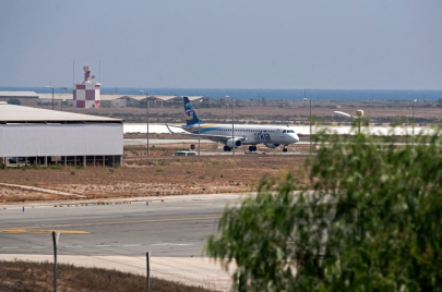 الرحلة الأولى لفلسطينيين من مطار رامون إلى قبرص - Getty 