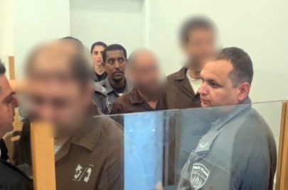 داخل قاعة المحكمة الإسرائيلية حيث جرى توجيه لائحة اتهام