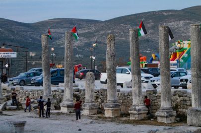 Nasser Ishtayeh/Getty Images