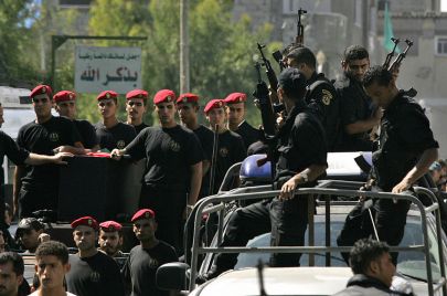 عناصر أمن في غزة -2006 - MAHMUD HAMS/ Getty Images