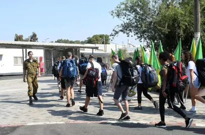 جيش الاحتلال يُجند طلبة المدارس العسكرية