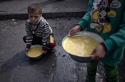 حرب التجويع ضد أطفال غزة