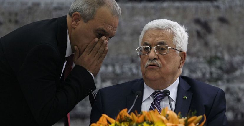 الرئيس محمود عباس ومدير جهاز المخابرات ماجد فرج - ABBAS MOMANI/Getty Images