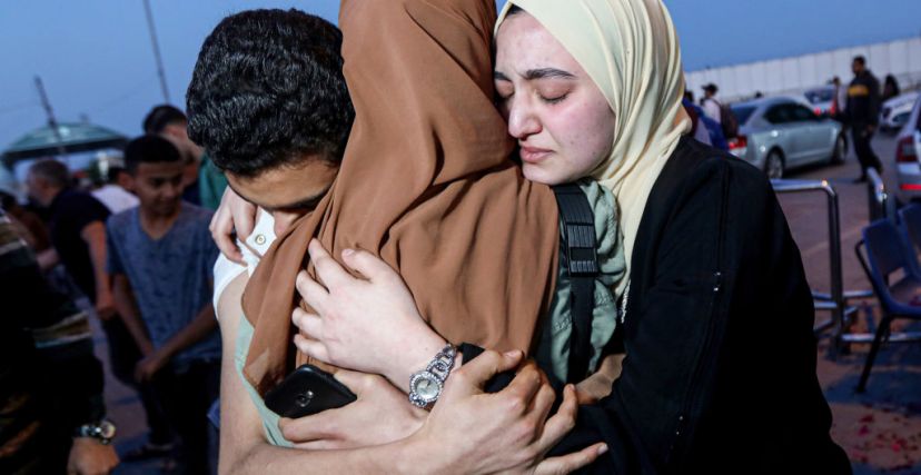 فلسطينيون عادوا إلى قطاع غزة مؤخرًا، بعد إجلائهم من السودان - Getty -Yousef Masoud