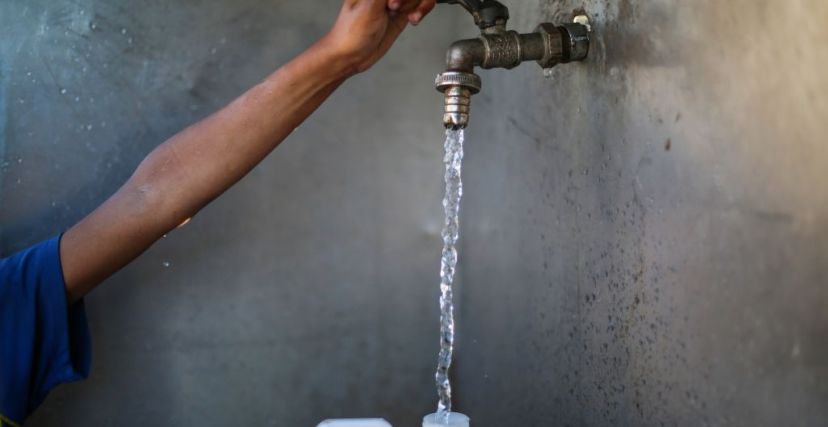 الاحتلال قلّص مؤخرًا كميّات المياه الممنوحة لمحافظتي الخليل وبيت لحم جنوب الضفة الغربية - Getty Images
