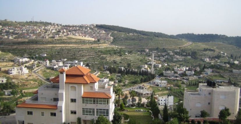 مشهد عام من بلدة قطنة شمال غرب القدس