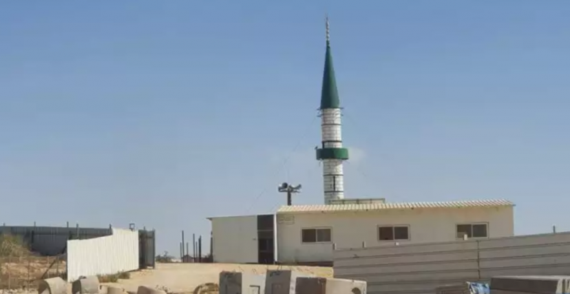 ملاحقة إسرائيلية لبناء المساجد والمآذن في مناطق بالنقب