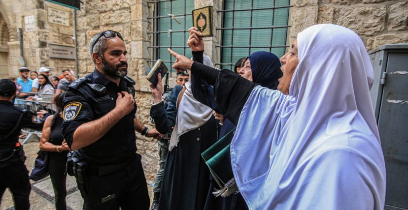 من اعتداءات شرطة الاحتلال في البلدة القديمة بالقدس - Saeed Qaq/ Getty Images