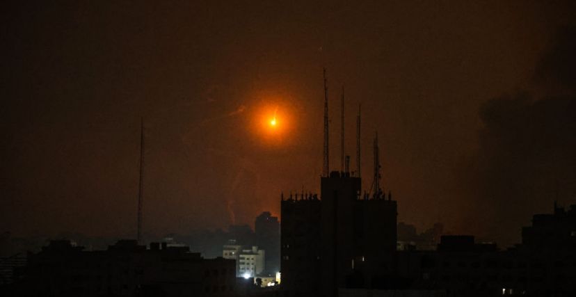قطع الإنترنت والاتصالات عن قطاع غزة