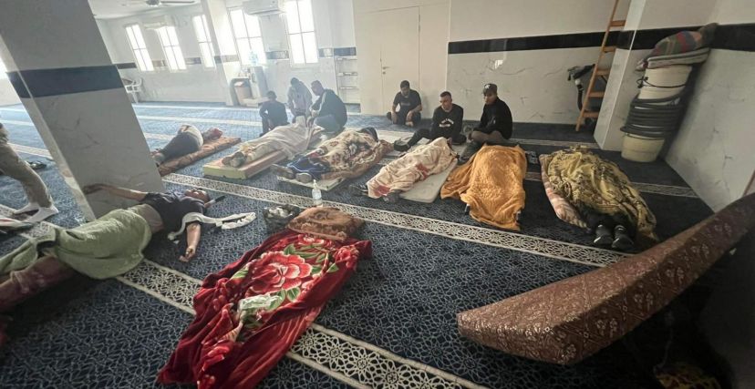 شهداء داخل مسجد في مخيم نور شمس بطولكرم 