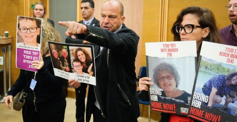 أهالي الأسرى الإسرائيليين في مناقشة قانون الإعدام. 20 نوفمبر 2023. 