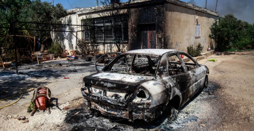 صورة أرشيفية لحريق أضرمه المستوطنون في ترمسعيا شمال شرق رام الله. 21.06.2023. GETTY Images
