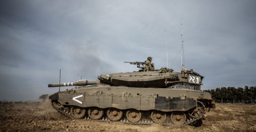 دبابة إسرائيلية في غلاف غزة - Mostafa Alkharouf/ Getty Images