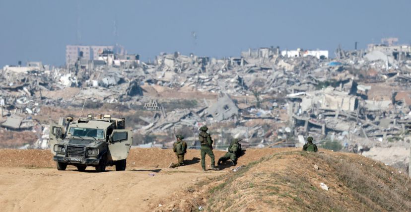 إسرائيل تدرس إدخال المساعدات من معبر إيريز وأفكارًا لتوزيعها في شمال قطاع غزة