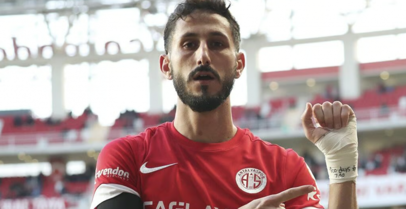 اللاعب الإسرائيلي سيغيف يحزكيل، كان يلعب في نادي "أنطاليا سبور" التركي قبل أن يتم فسخ عقده 