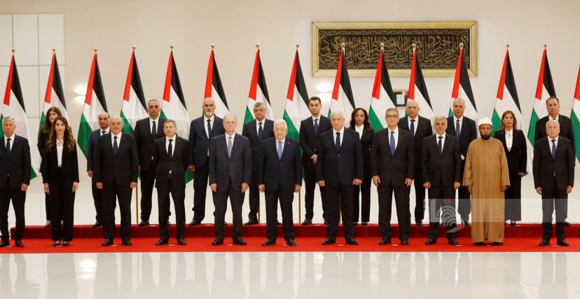 الحكومة الفلسطينية الجديدة 19 محمد مصطفى.jpg