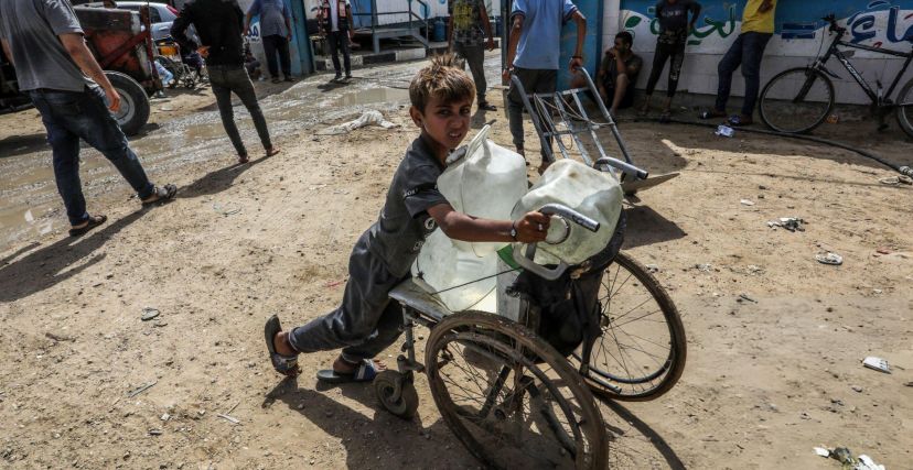 أصرت منظمة العمل ضد الجوع على أنه على الرغم من عدم الإعلان عن المجاعة في غزة، إلا أن الناس يموتون بالفعل بسبب الأمراض أو العدوى المرتبطة بالجوع