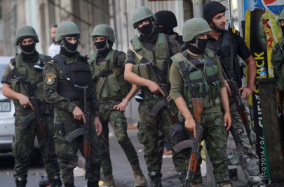 عناصر أمن فلسطيني في نابلس نهار الثلاثاء الماضي (Nasser Ishtayeh/Getty)