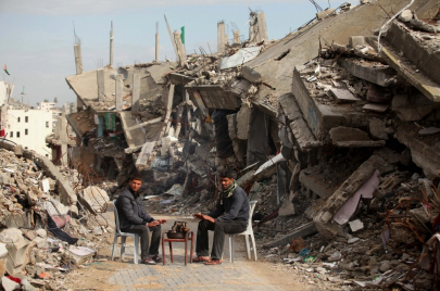 غزة تواجه التحذيرات الدولية من الكارثة باللامبالاة