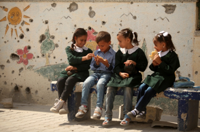 مقاصف مدرسية بغزة: شهادات على أغذية فاسدة وتقصير رسمي